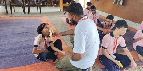 Food and toys distributed to 40 children at Sadbhavana, Ajmer Food and toys distributed to 40 children at Sadbhavana, Ajmer