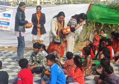 Food distribution on 26th January by Sourya Sanstha at Gurjar Ki Thadi, Jaipur.