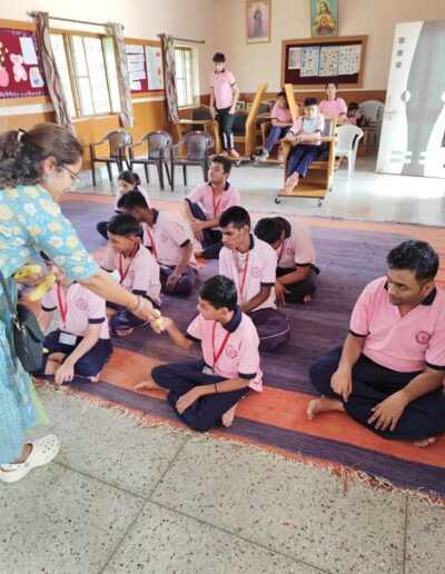 Food and toys distributed to 40 children at Sadbhavana, Ajmer